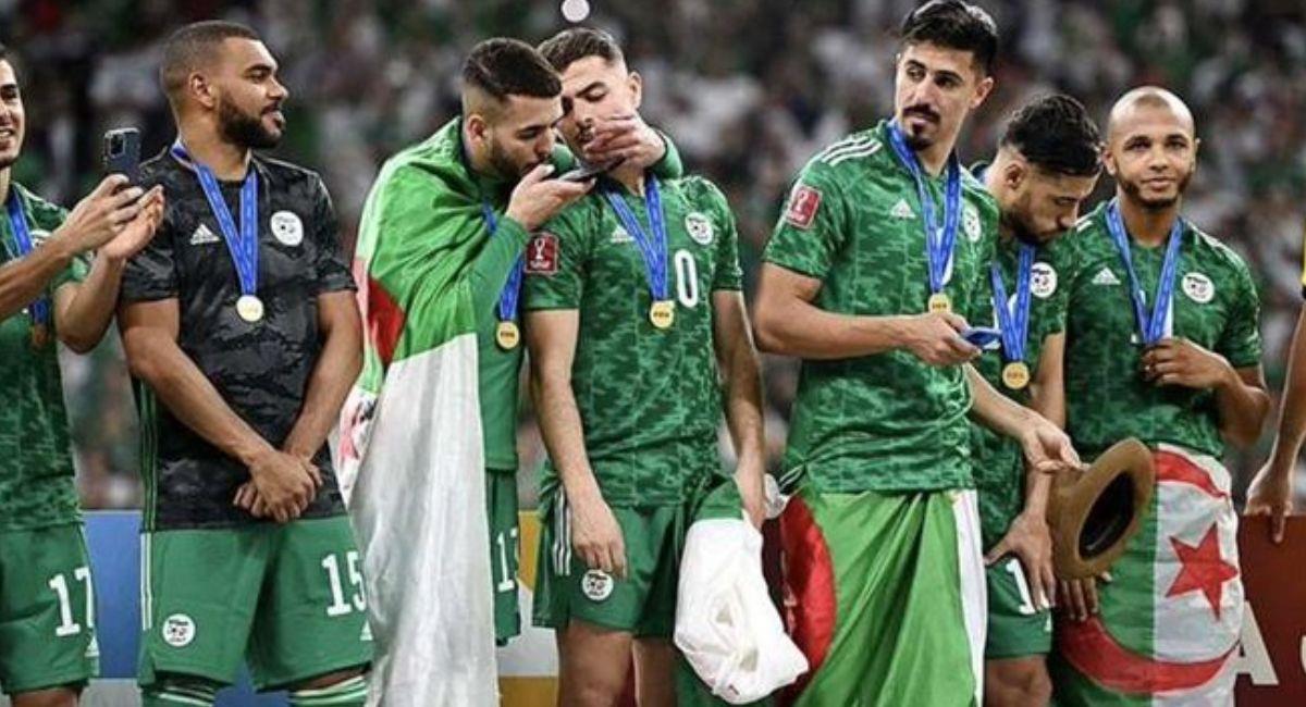 La selección de Argelia ha logrado ser parte de la Copa Africana en 20 ocasiones. Foto: Twitter @DeporteTotal.