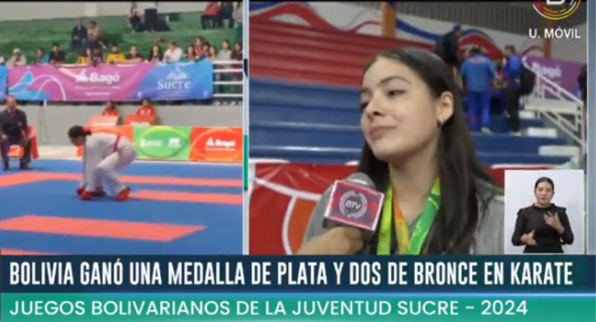 Los jóvenes lograron subirse al podio, con los representantes de Chile y Perú. Foto: Twitter vía @Canal_BoliviaTV ·